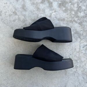 Steve Madden Black Chunky Slip On Slinky Platform Sandals 7.5